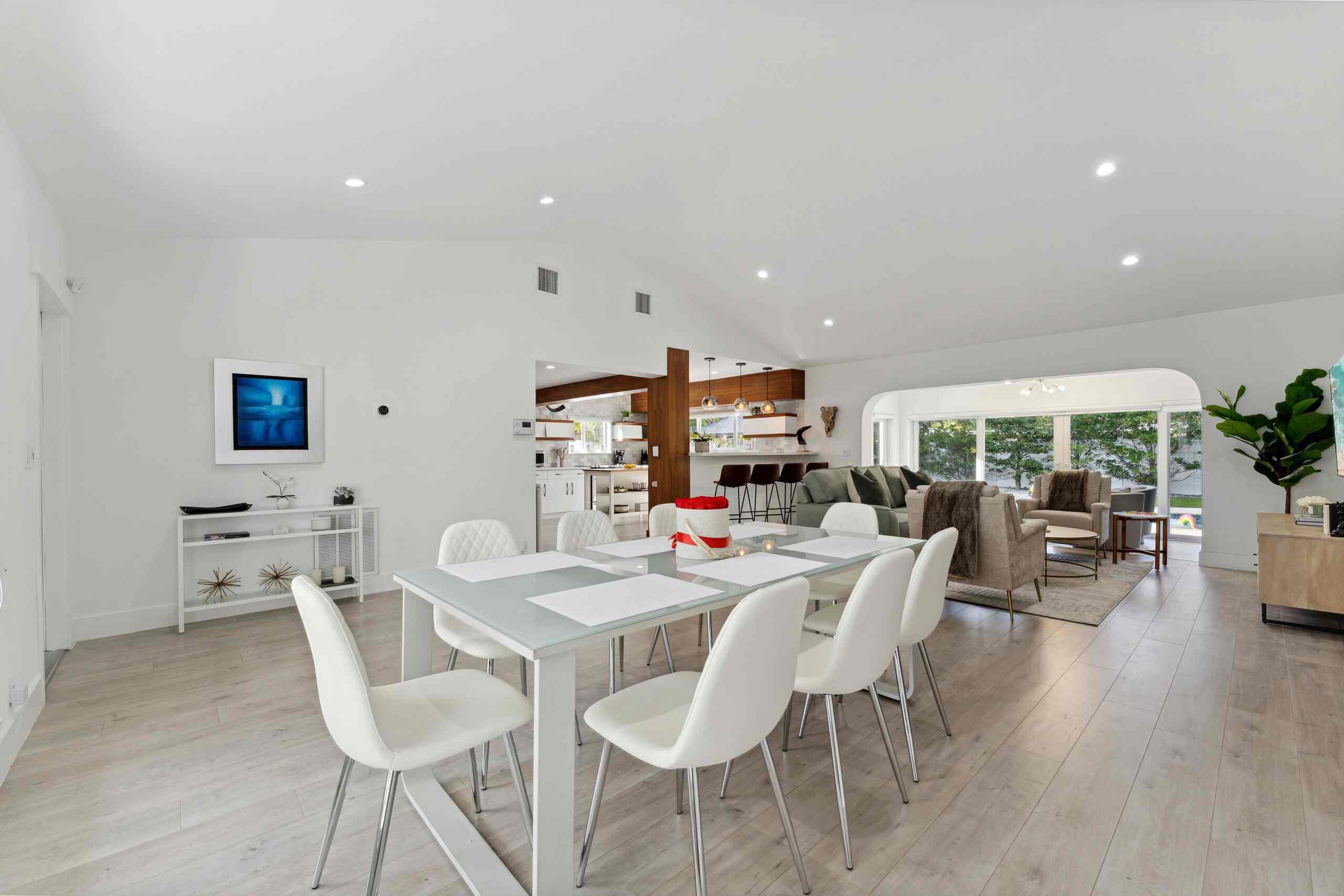 2205 NE 30th Lighthouse Point, FL 33064