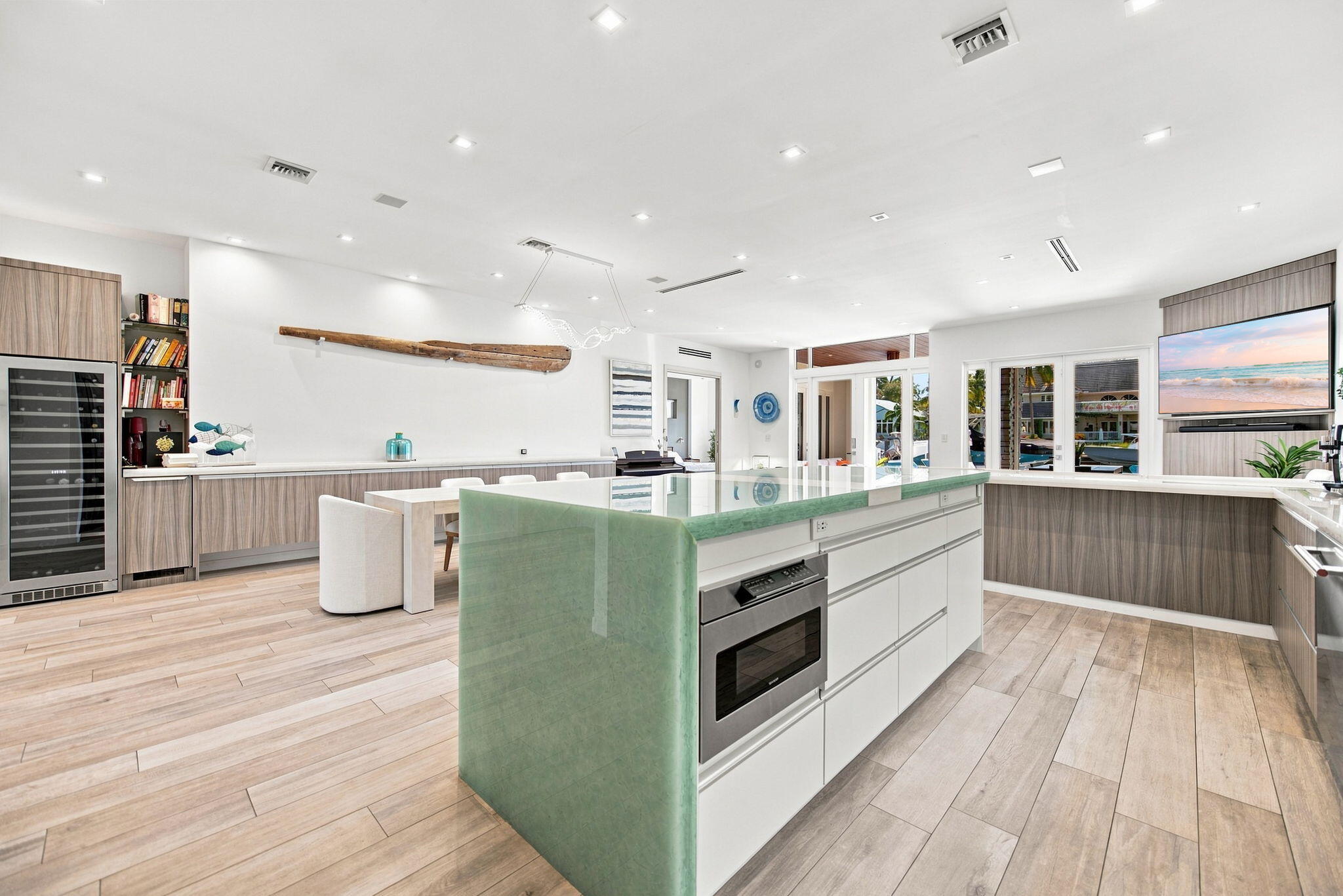 121 S Gordon Fort Lauderdale, FL 33301
