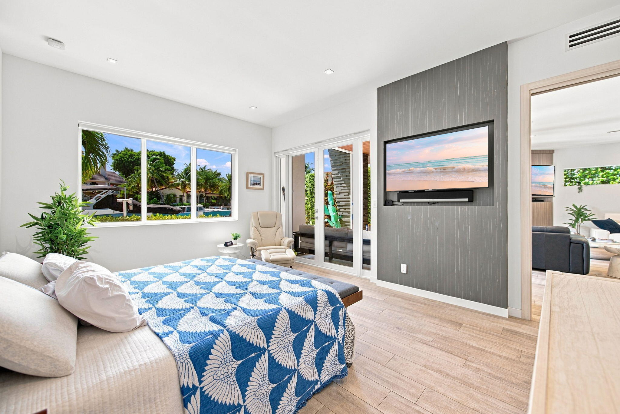 121 S Gordon Fort Lauderdale, FL 33301
