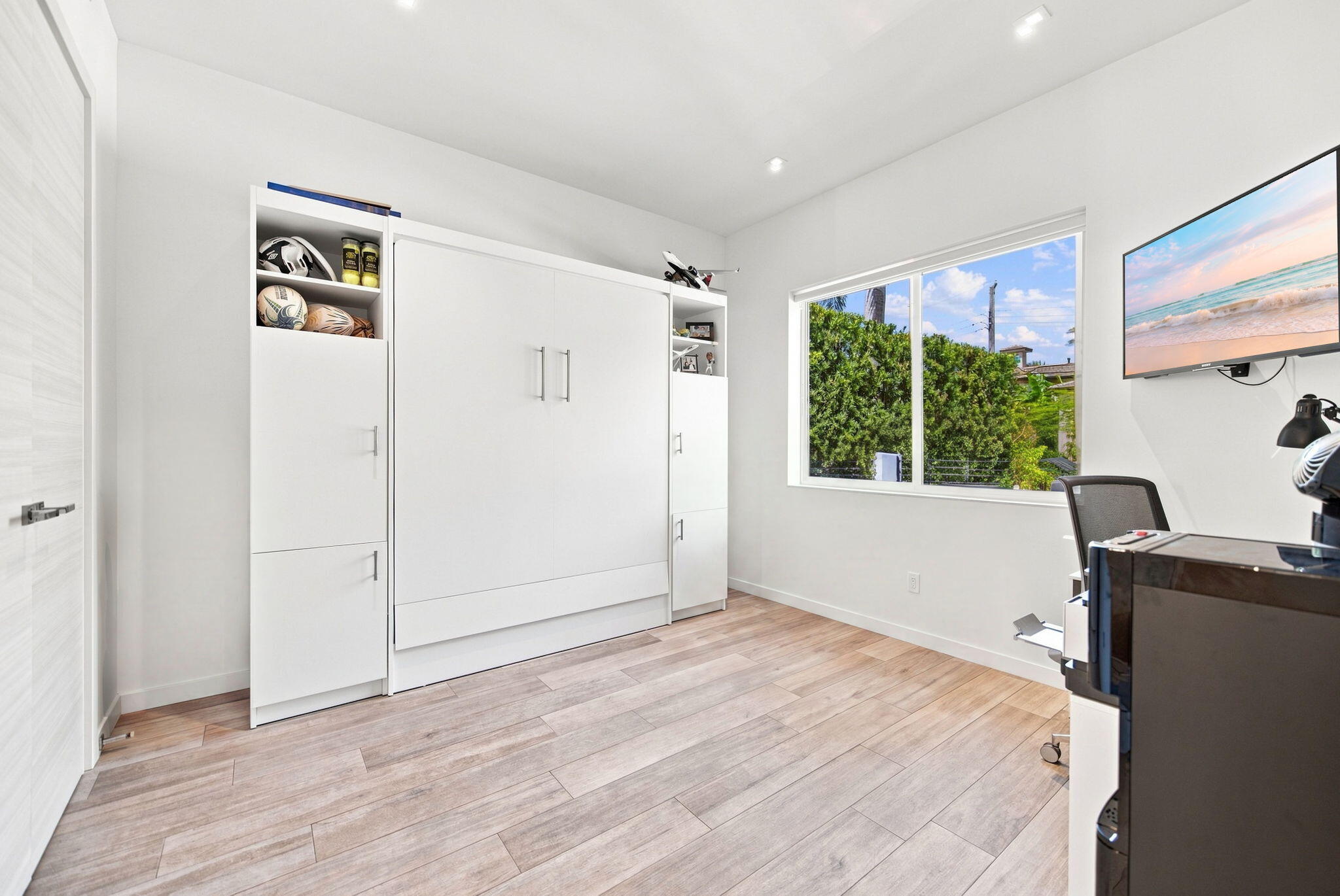 121 S Gordon Fort Lauderdale, FL 33301