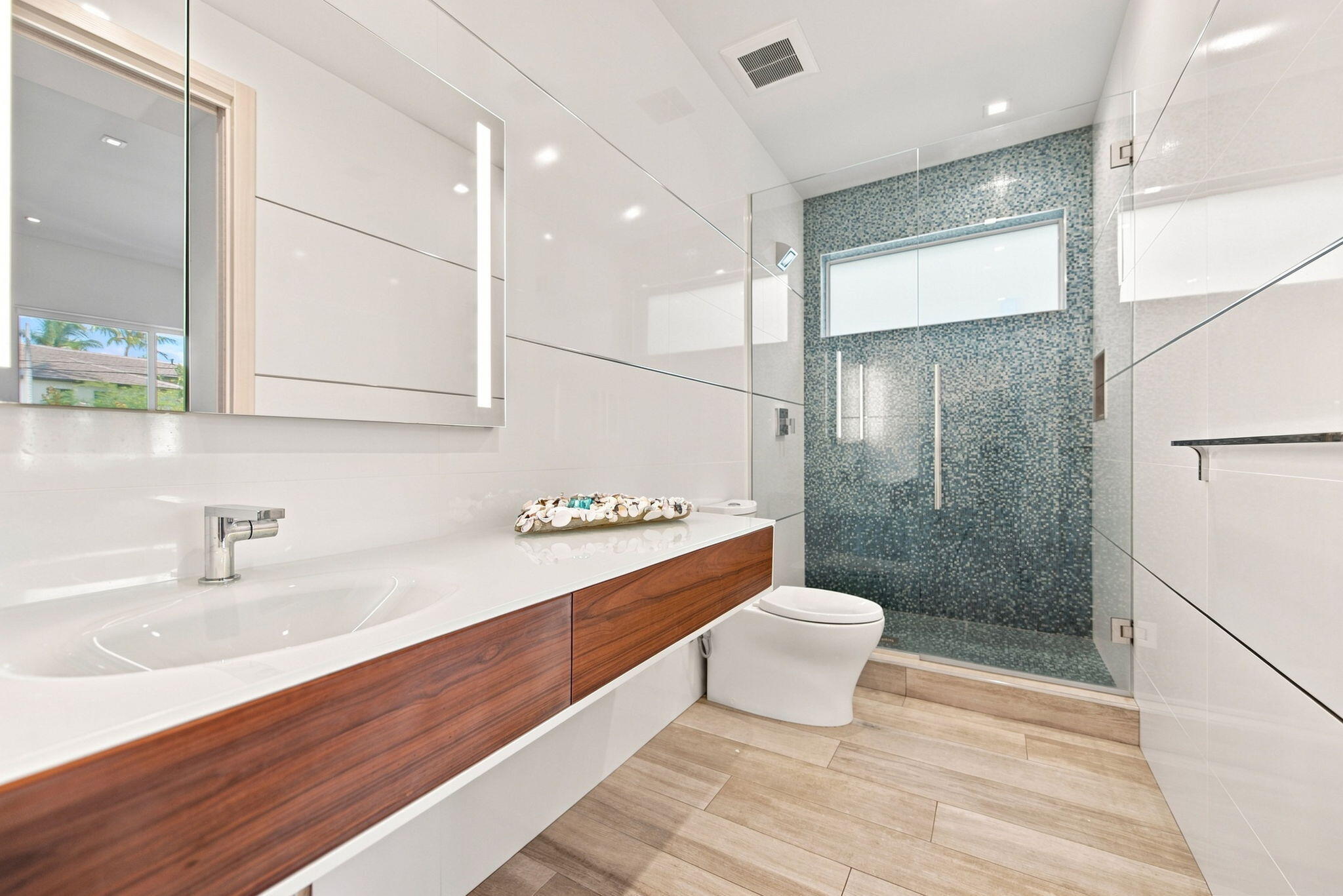 121 S Gordon Fort Lauderdale, FL 33301