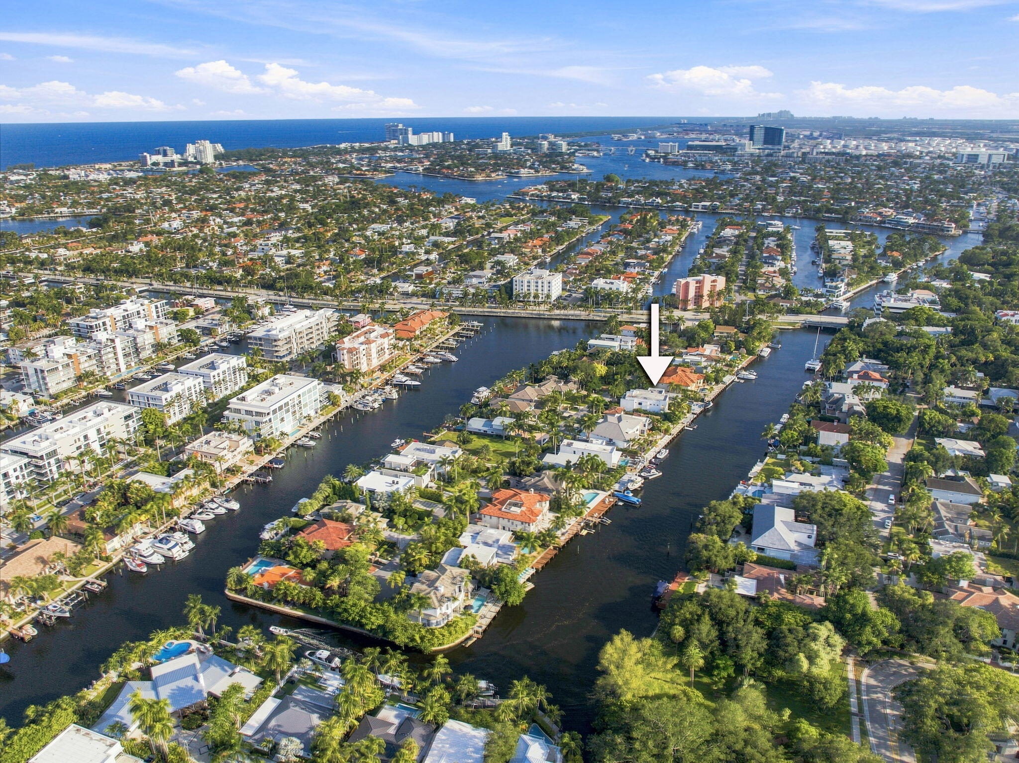 121 S Gordon Fort Lauderdale, FL 33301