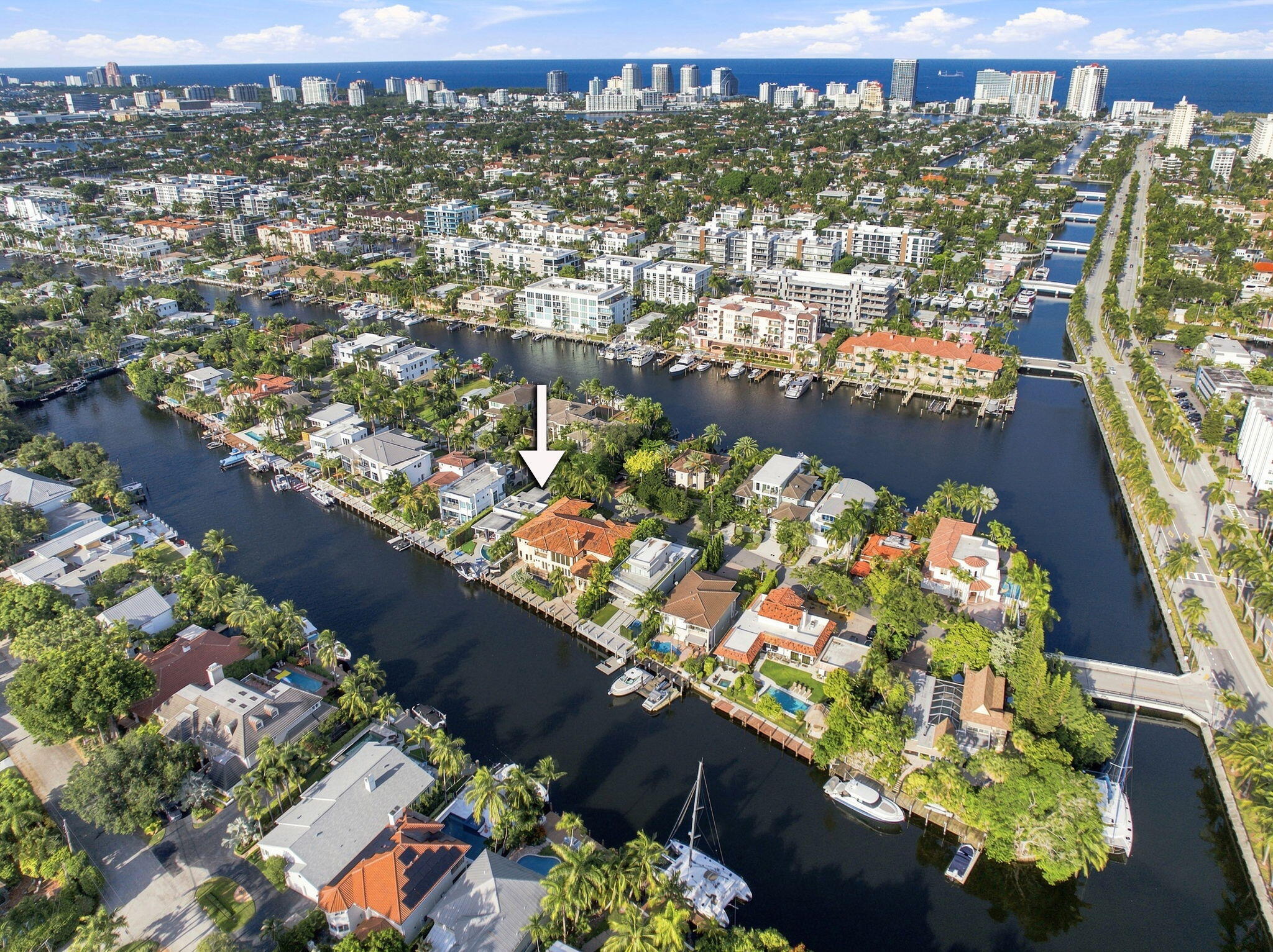 121 S Gordon Fort Lauderdale, FL 33301