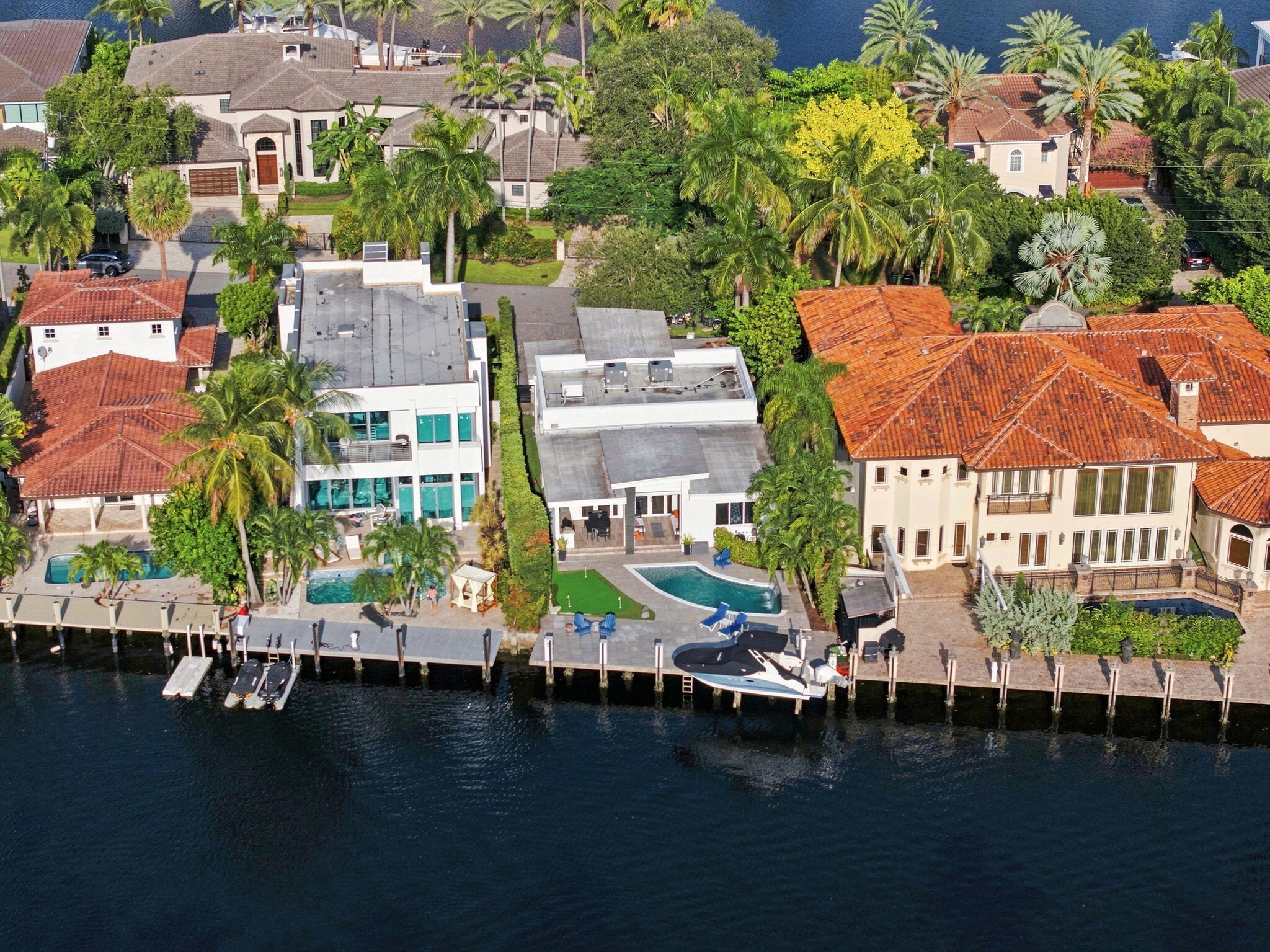 121 S Gordon Fort Lauderdale, FL 33301