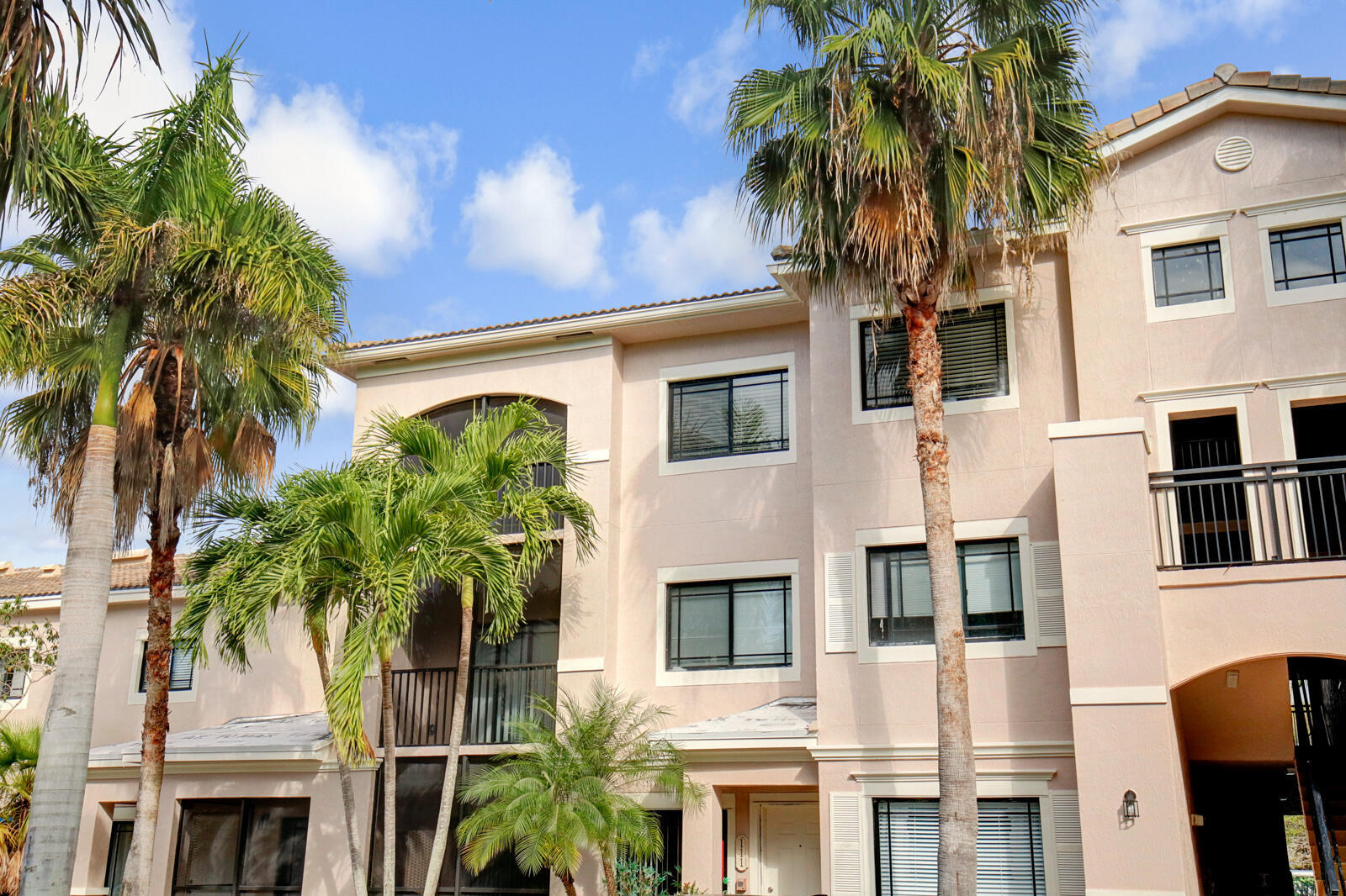 2801 Sarento Pl #304