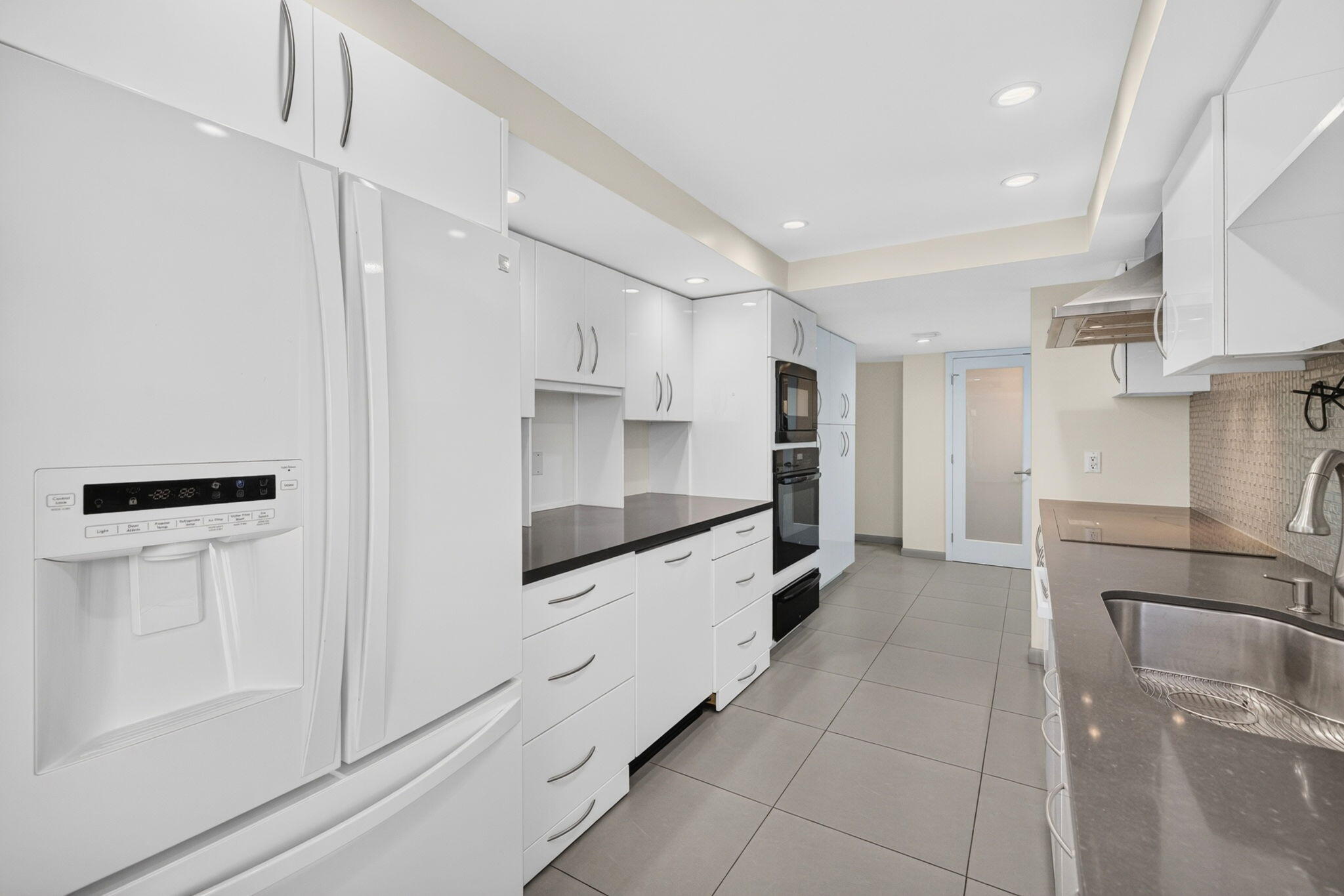 777 Bayshore Dr #701 Fort Lauderdale, FL 33304