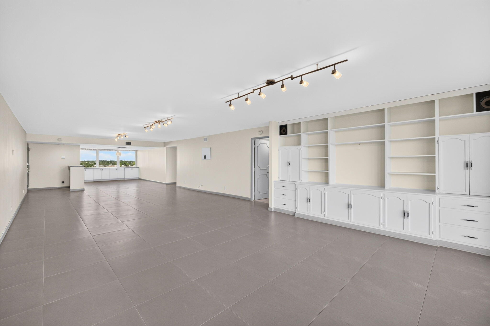 777 Bayshore Dr #701 Fort Lauderdale, FL 33304