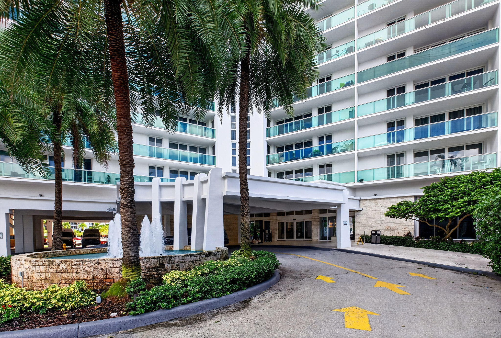 100 Bayview Dr #620