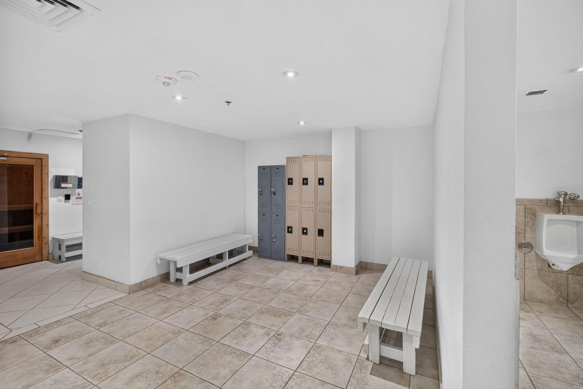 image Arlen House East43