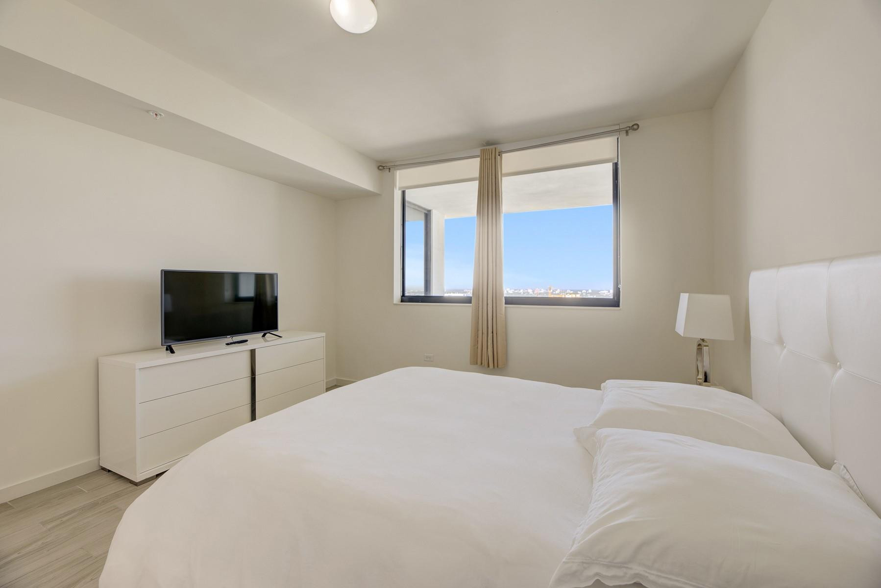 image Nine at Mary Brickell Village14