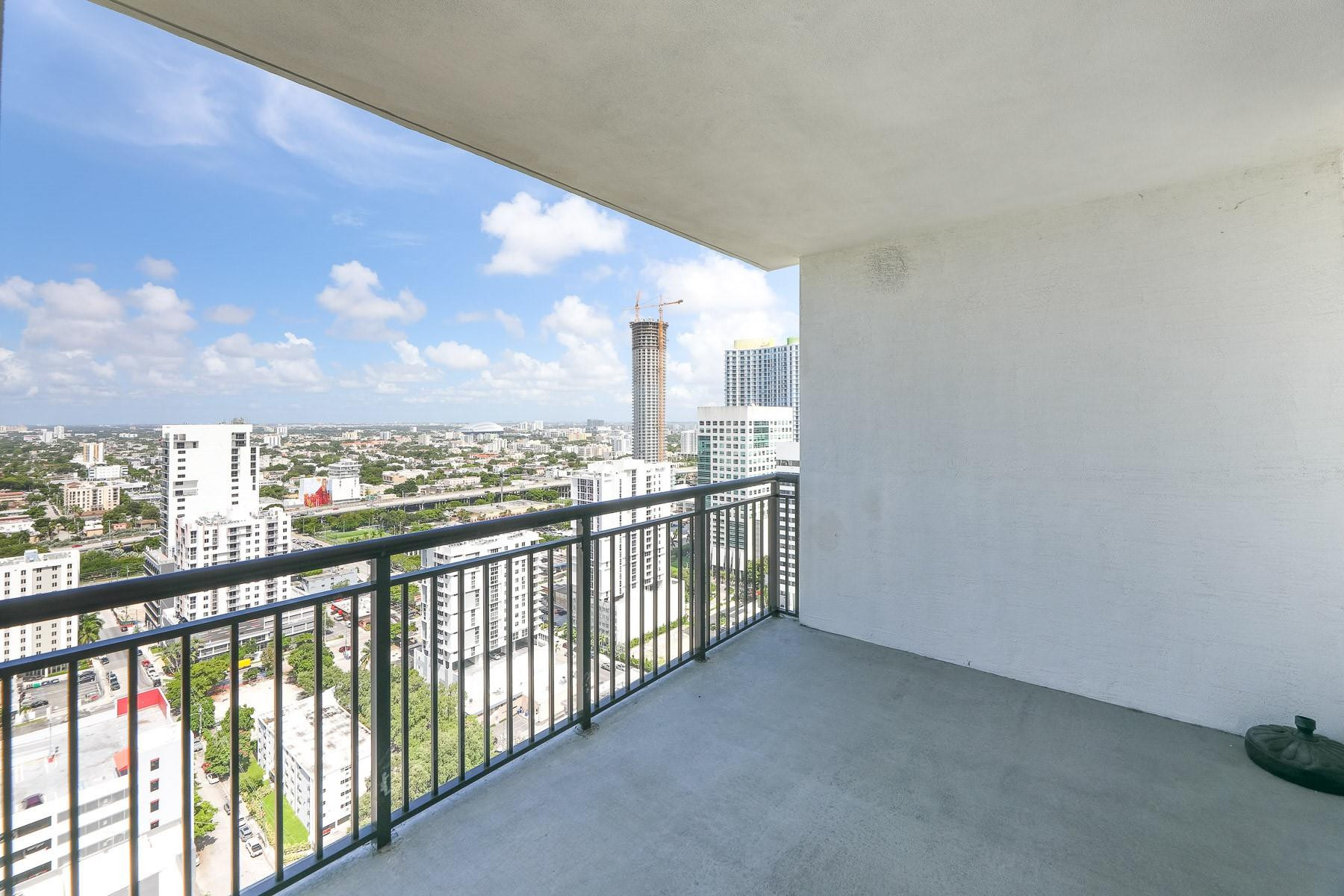 image Nine at Mary Brickell Village19