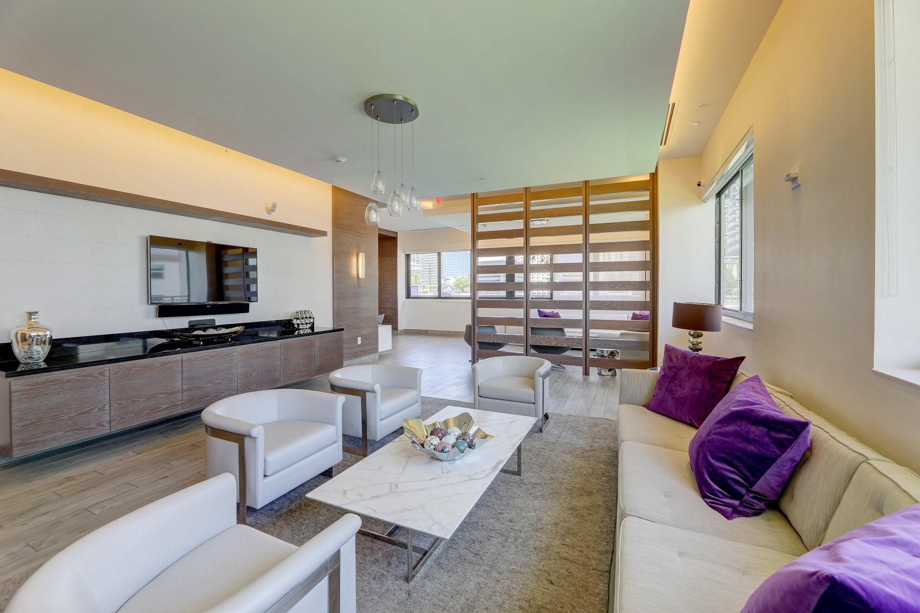 image Nine at Mary Brickell Village25