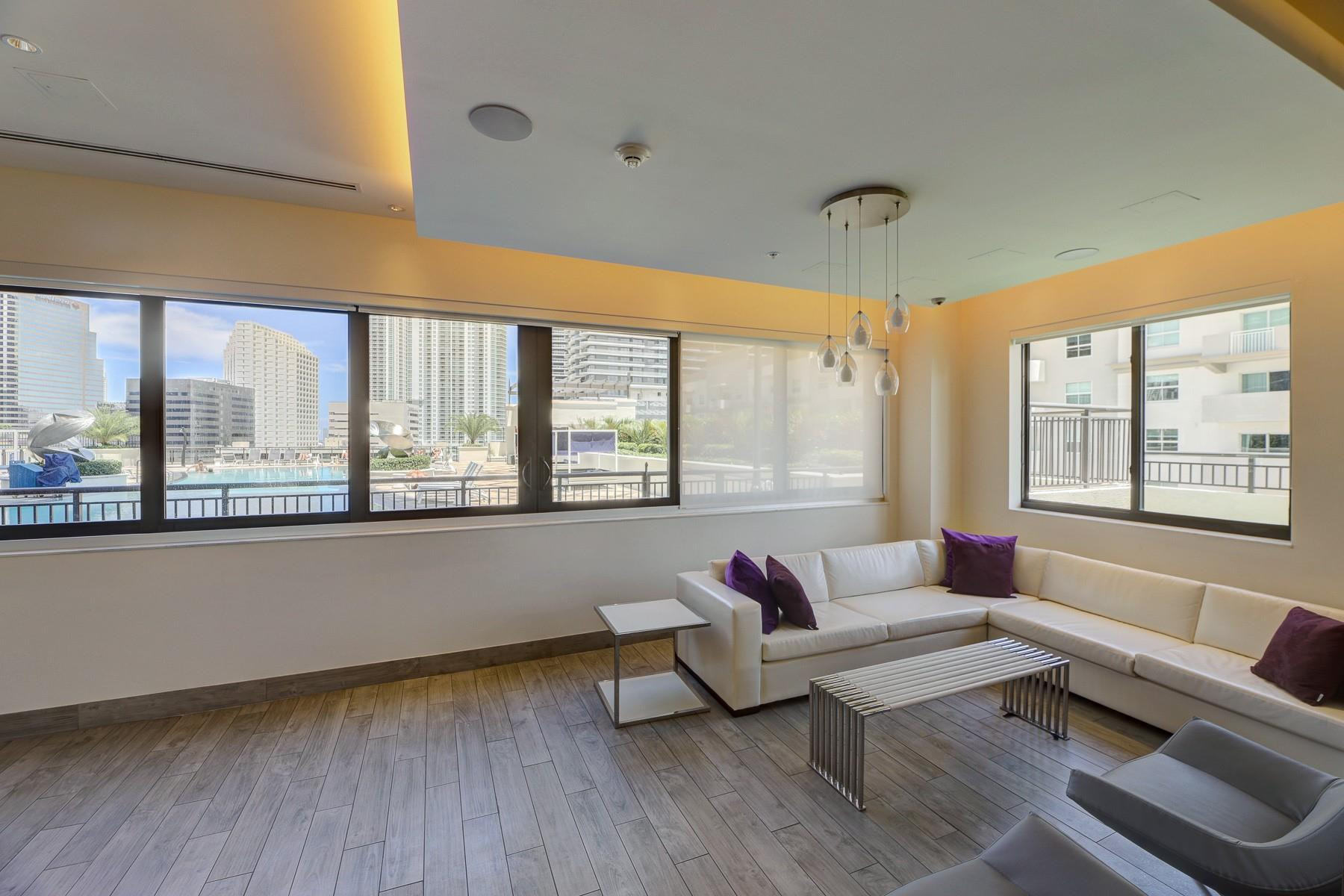 image Nine at Mary Brickell Village26