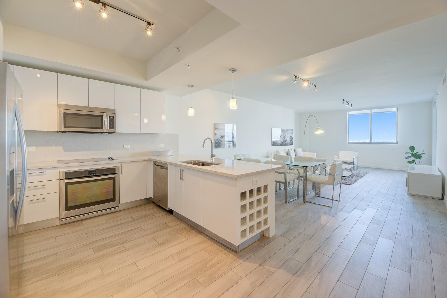 image Nine at Mary Brickell Village3
