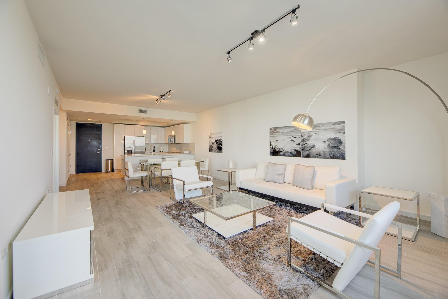 image Nine at Mary Brickell Village8