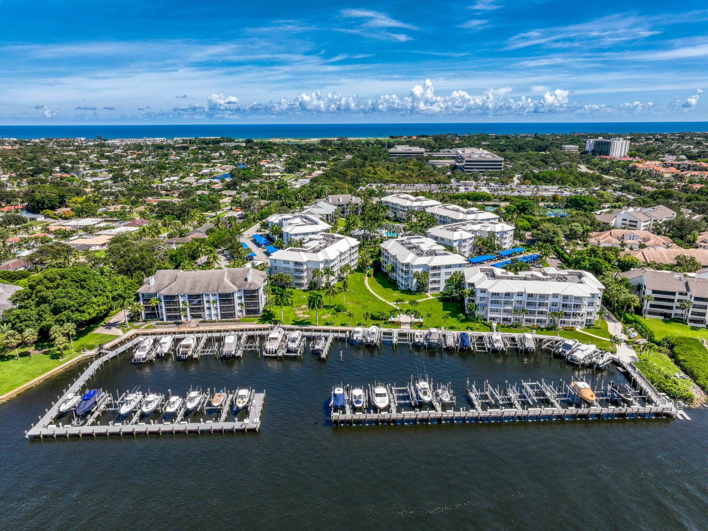 441 Bay Colony Dr