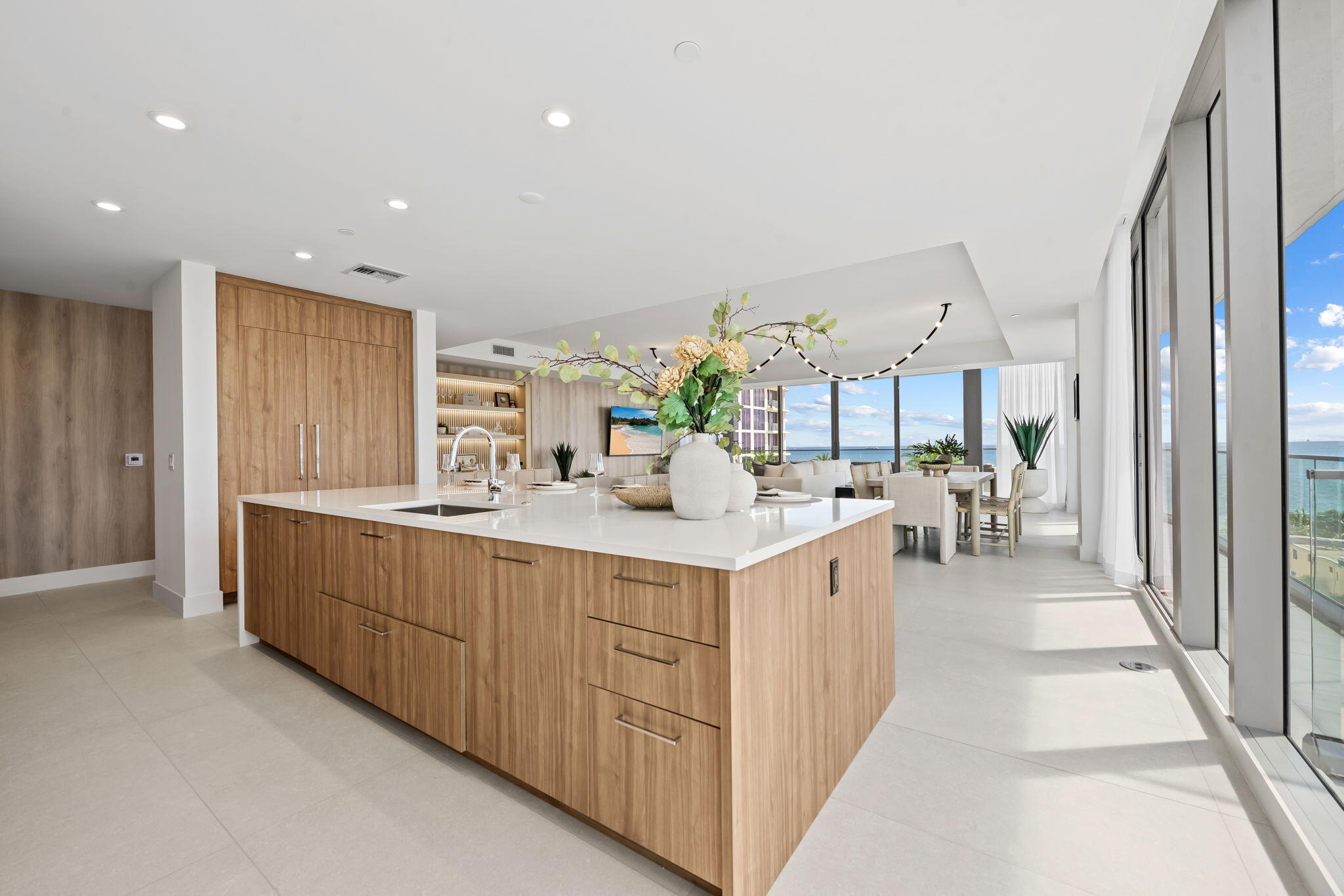 153 N Seabreeze Blvd #602 Fort Lauderdale, FL 33304