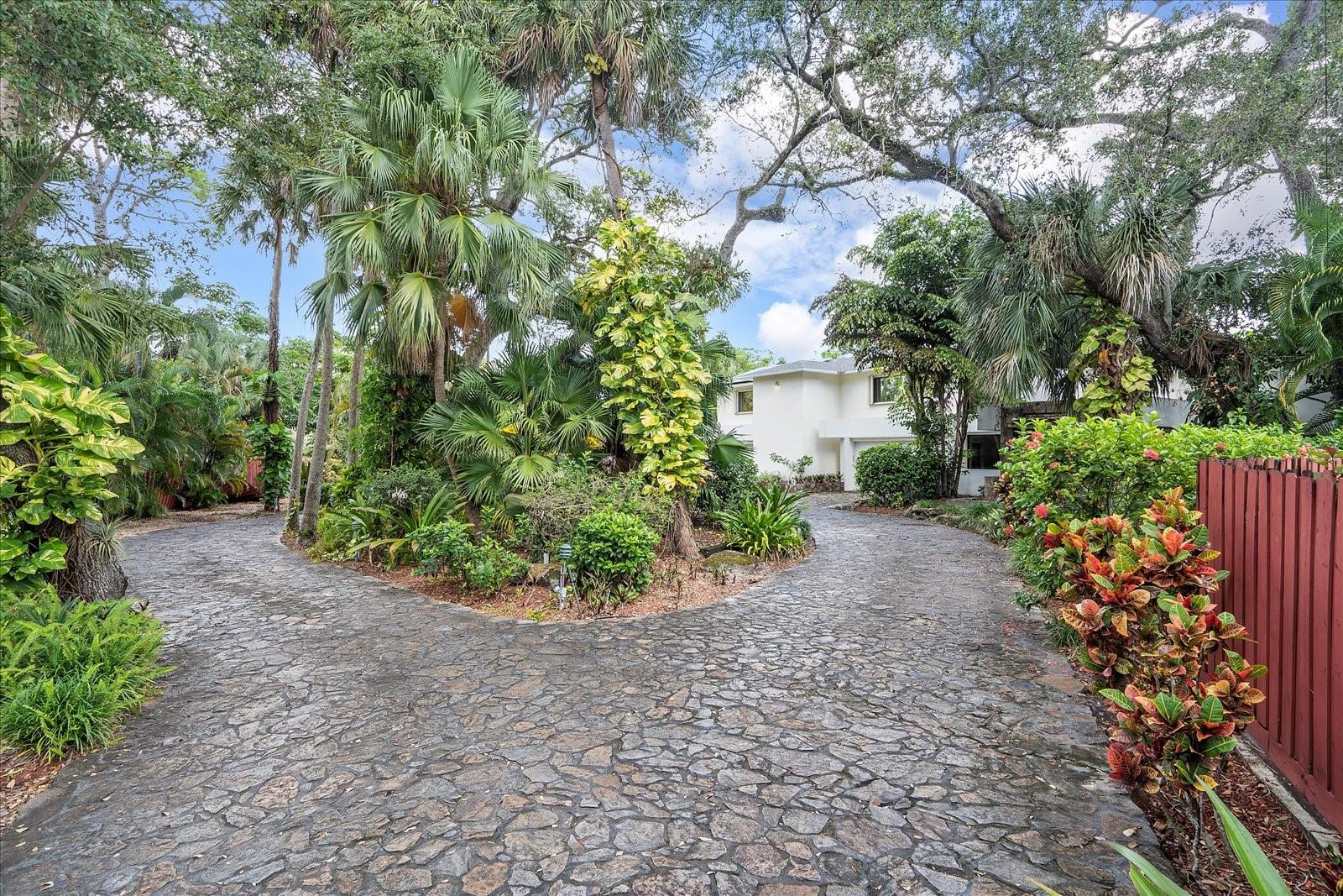 1240 SW 14th Ave Fort Lauderdale, FL 33312 1240 SW 14th Ave Fort Lauderdale, FL 33312