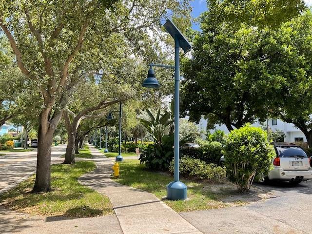 2106 NE 44th St Lighthouse Point, FL 33064