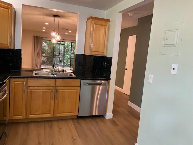 2106 NE 44th St Lighthouse Point, FL 33064