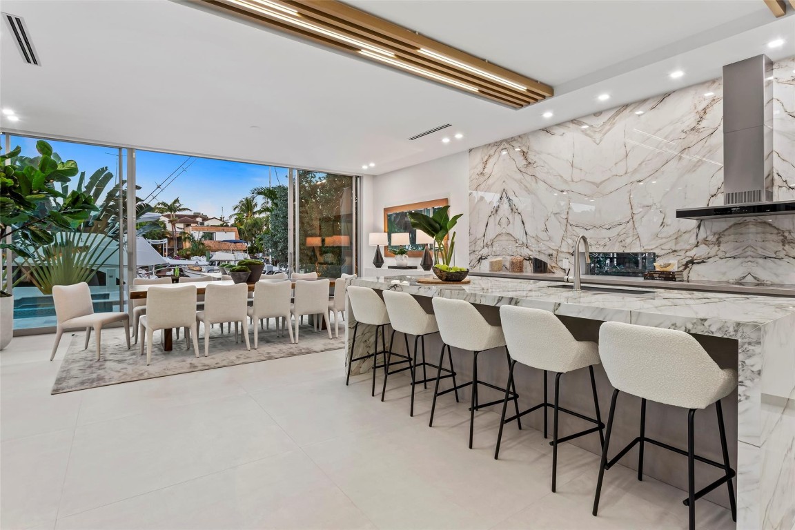 91 Fiesta Fort Lauderdale, FL 33301