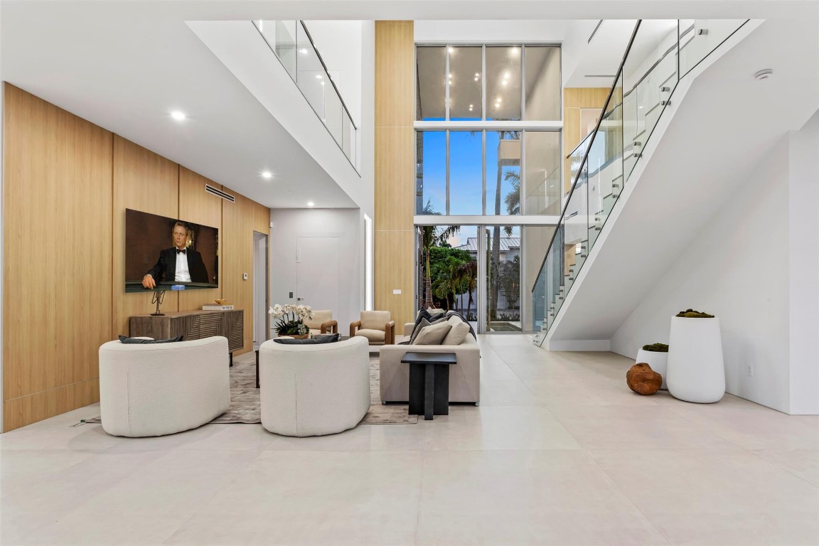 91 Fiesta Fort Lauderdale, FL 33301