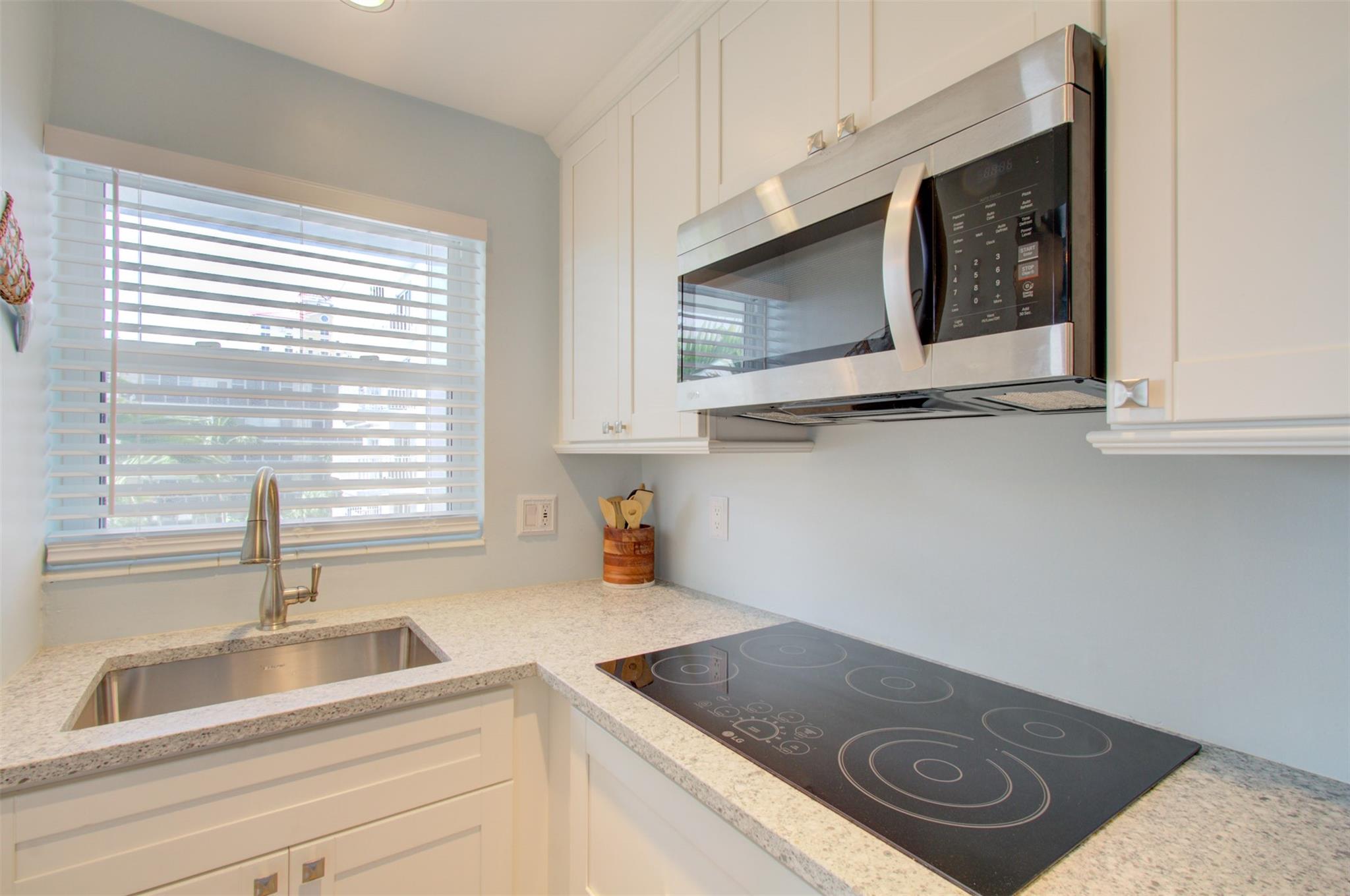 9 N Birch Rd #401,Fort Lauderdale, FL 33304