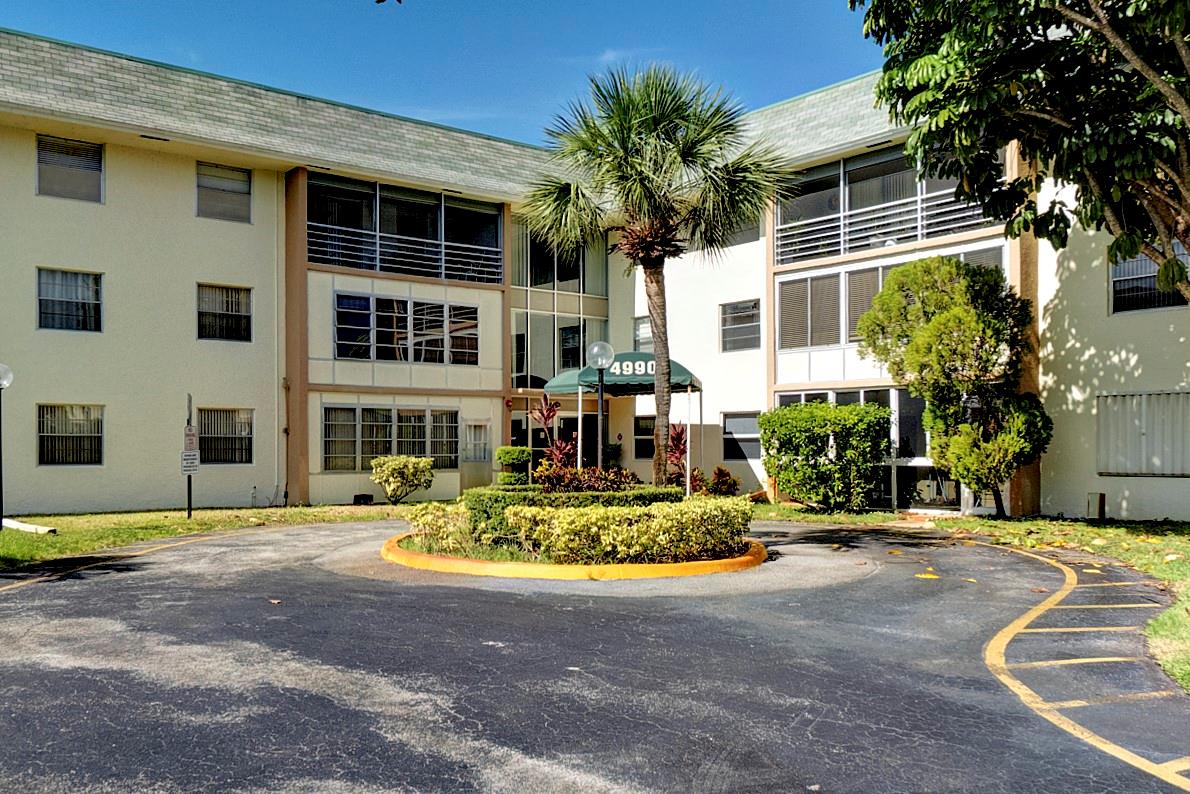 4990 E Sabal Palm Blvd #306