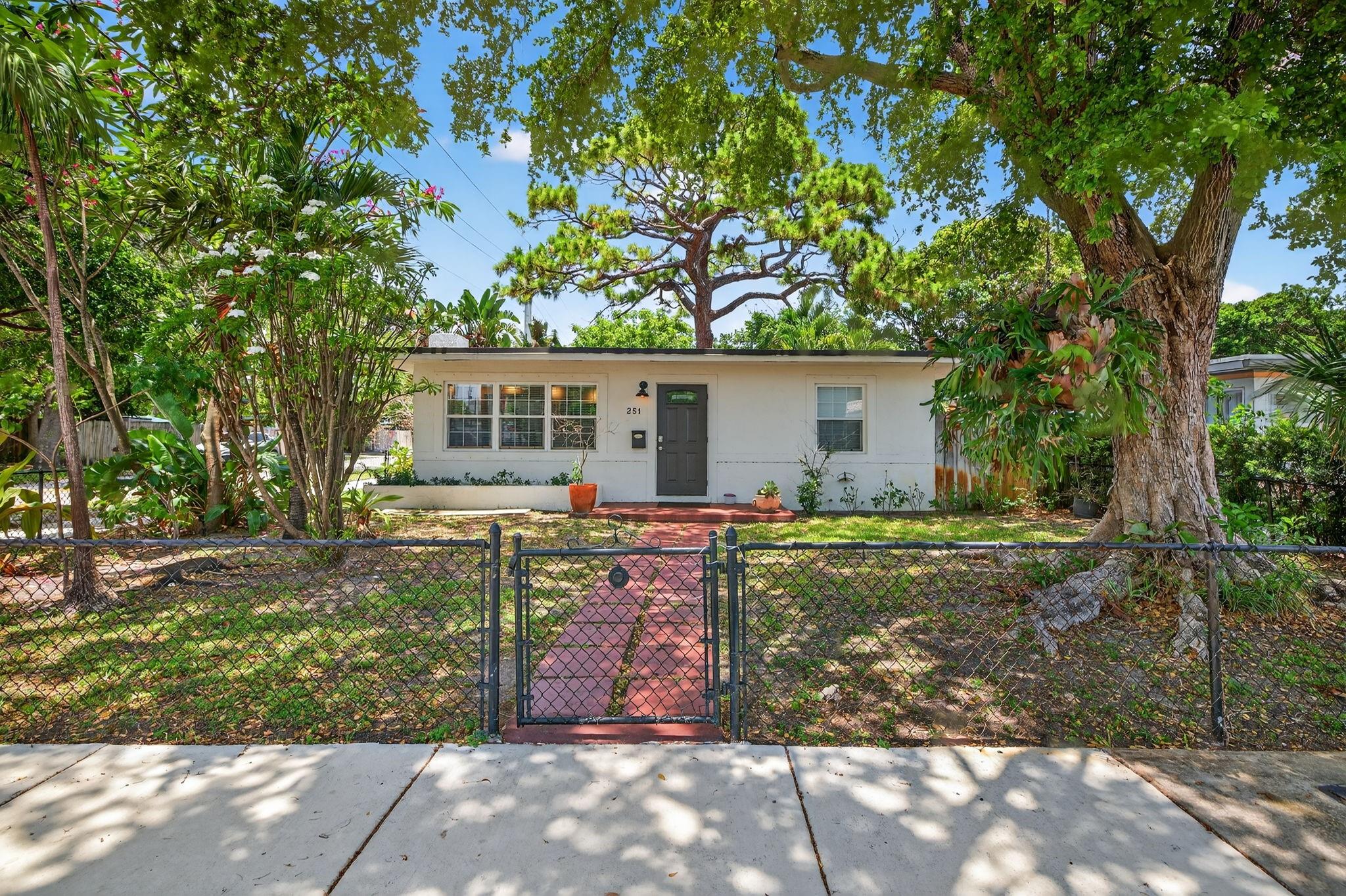 251 SW 22nd St