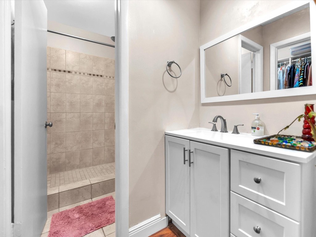 6171 SW 6th Margate, FL 33068