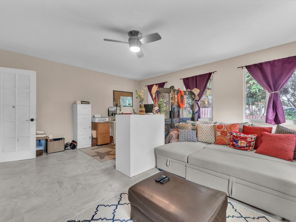 6171 SW 6th Margate, FL 33068