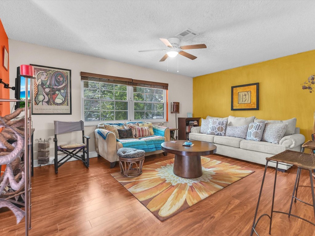 6171 SW 6th Margate, FL 33068