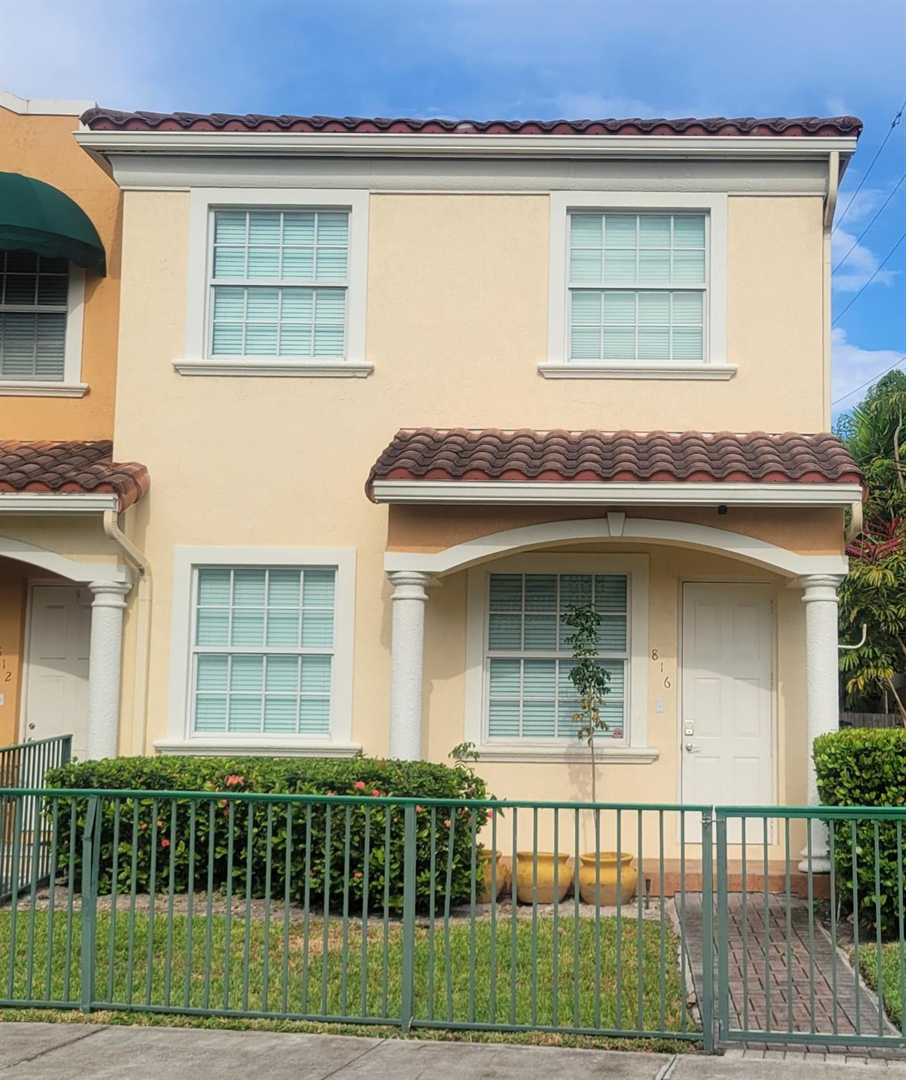 816 S Riverside Dr #816