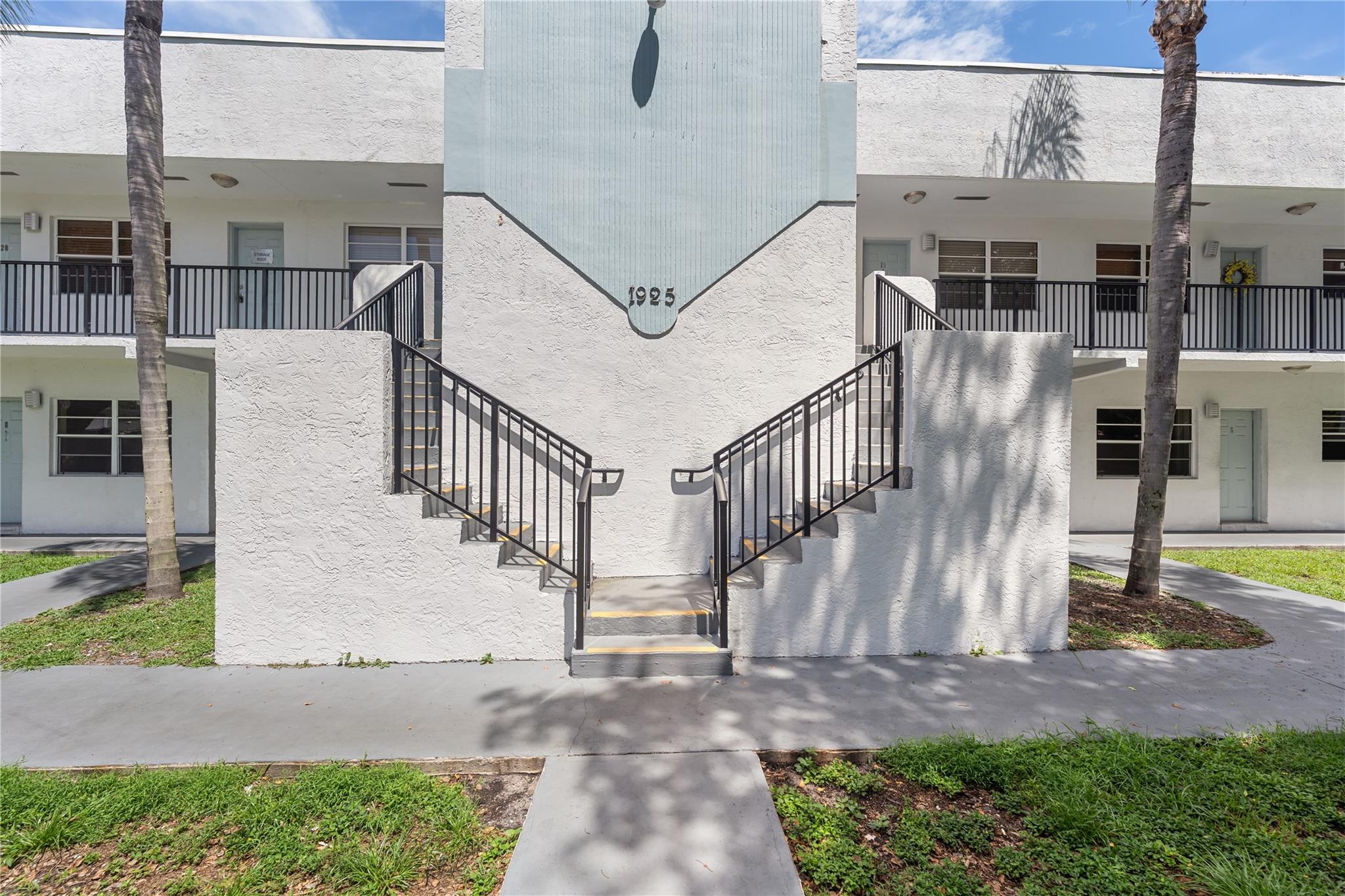 1925 Madison St #14