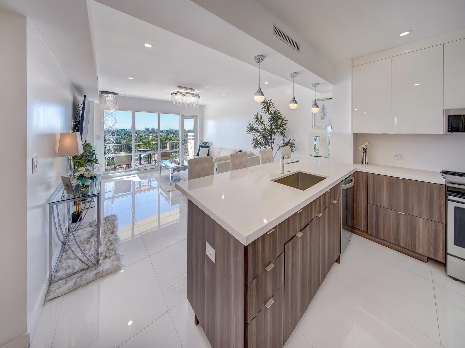 2500 E Las Olas Blvd #707