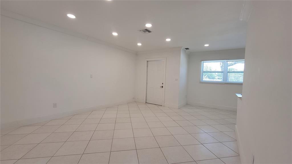 266 NE 42nd St Deerfield Beach, FL 33064