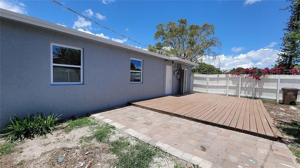 266 NE 42nd St Deerfield Beach, FL 33064