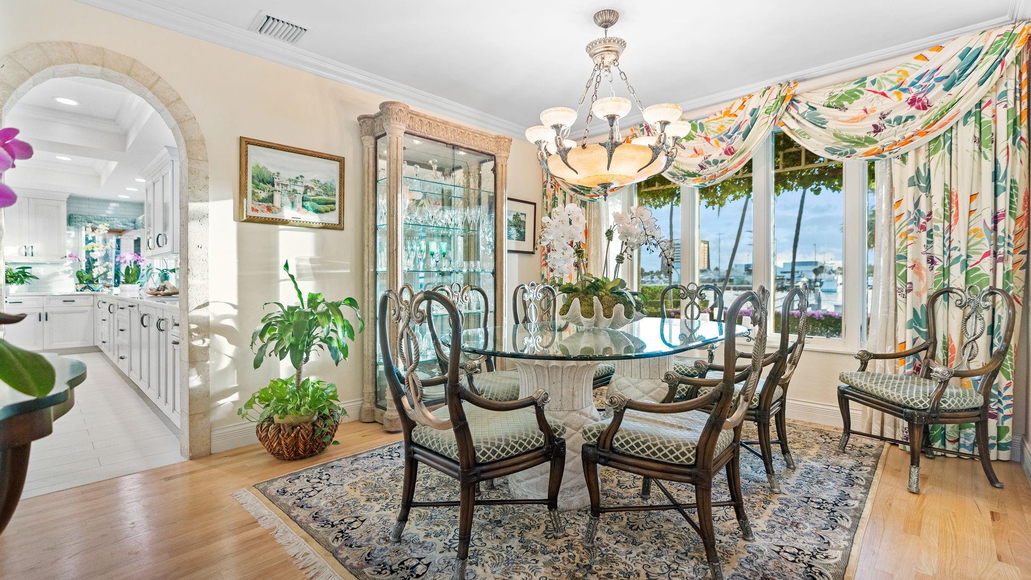 615 Idlewyld Dr Fort Lauderdale, FL 33301