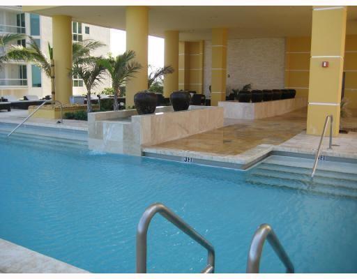 image Sayan Condo12
