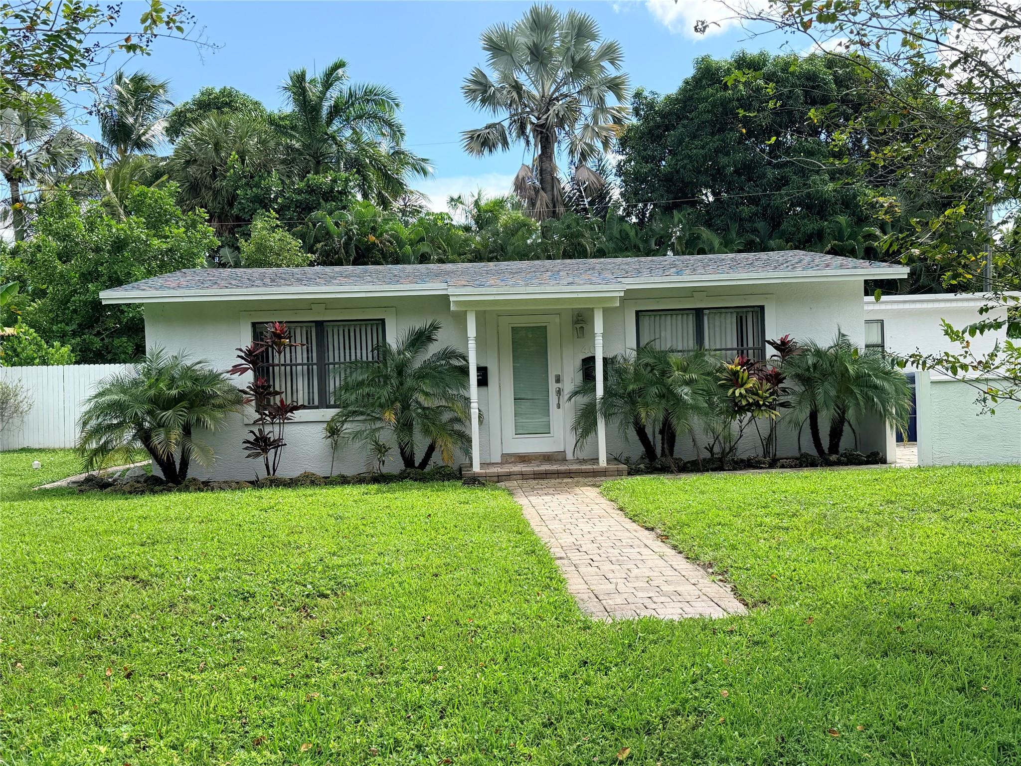 400 NE 26th Dr