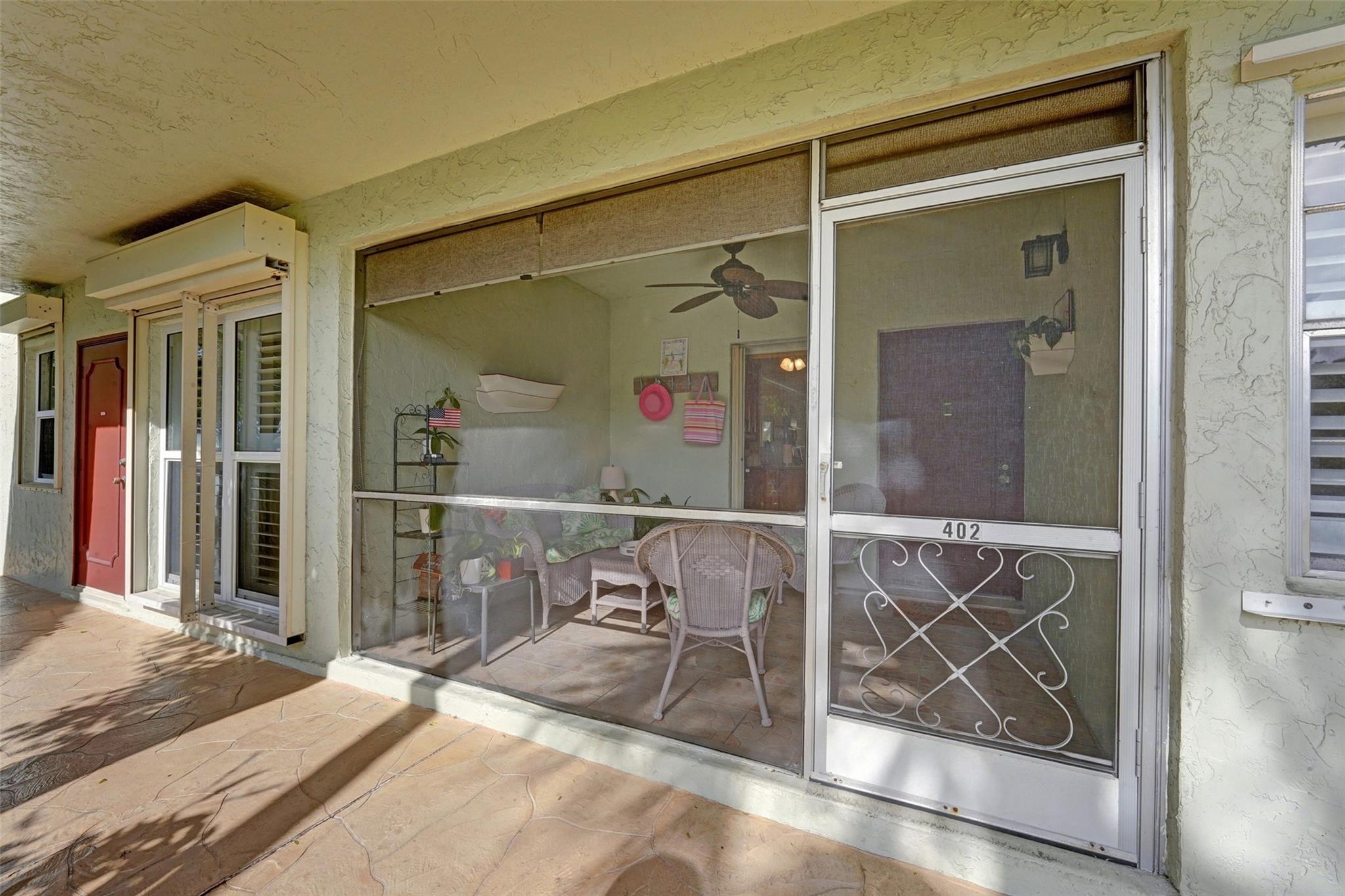 860 SE 6th Ave #402