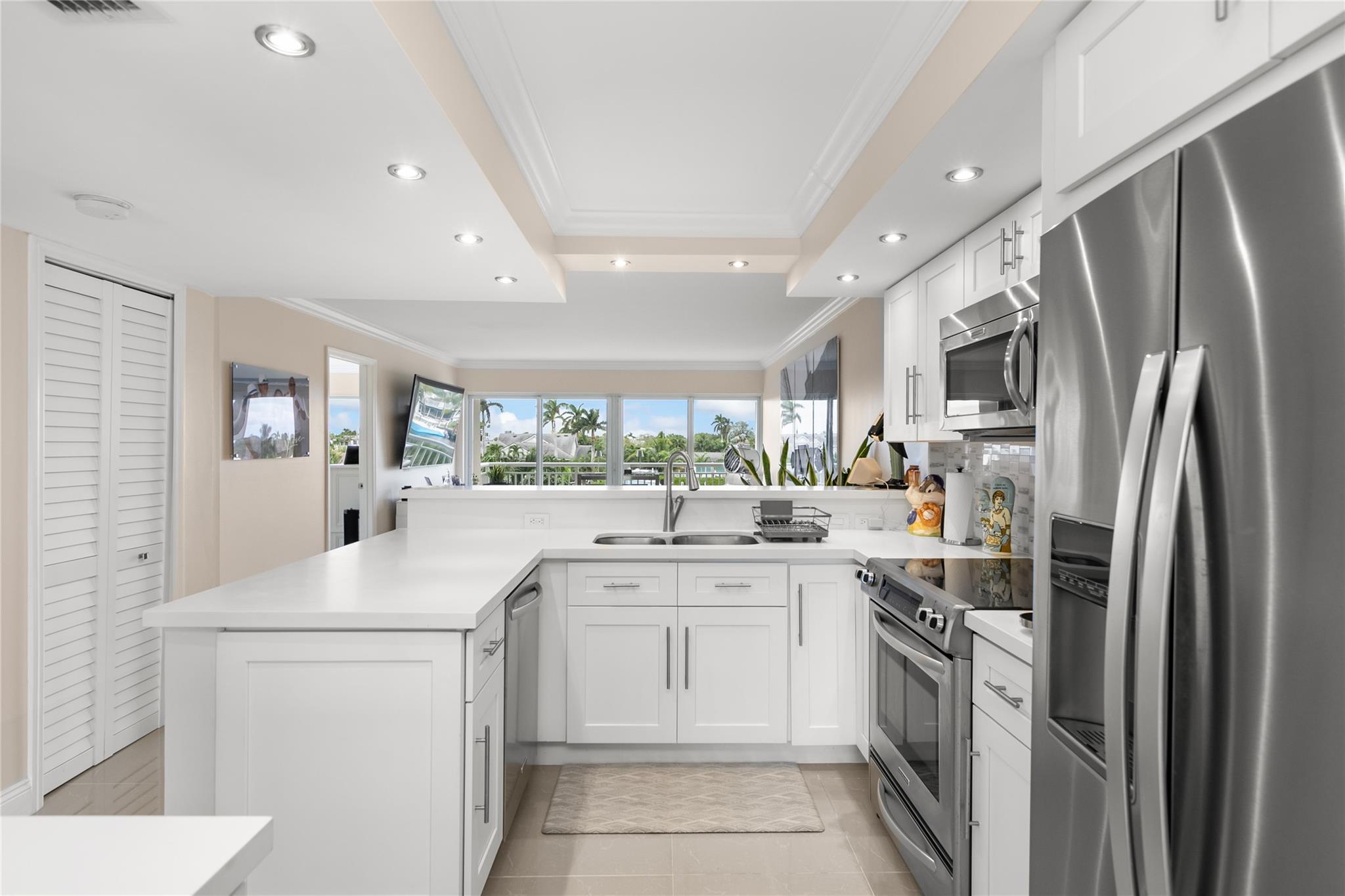 2611 N Riverside Dr #307 Pompano Beach, FL 33062