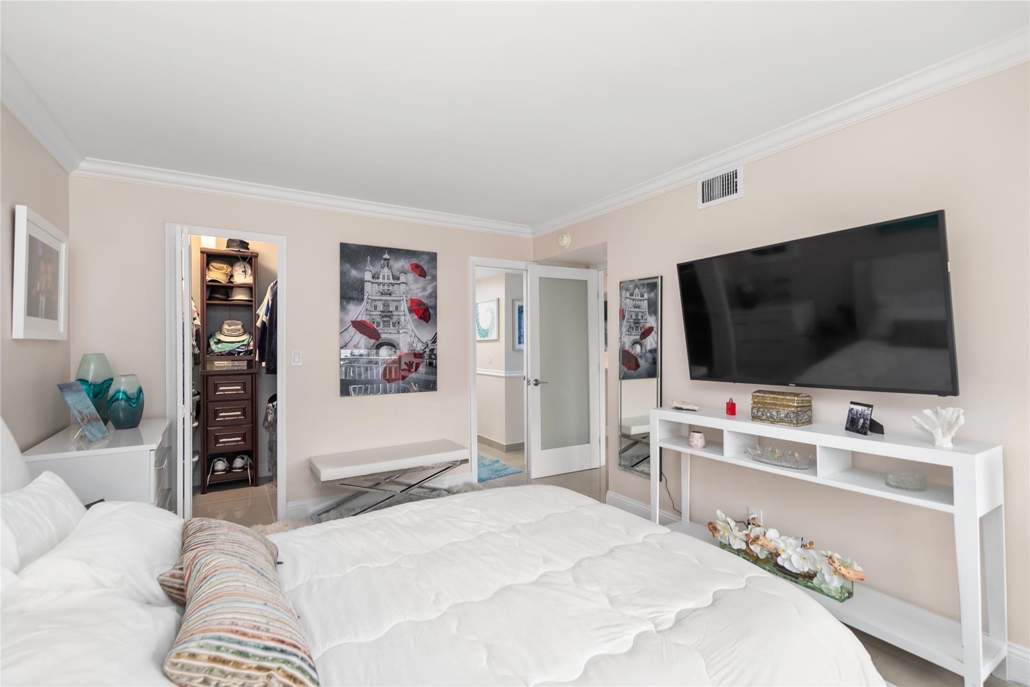 2611 N Riverside Dr #307 Pompano Beach, FL 33062