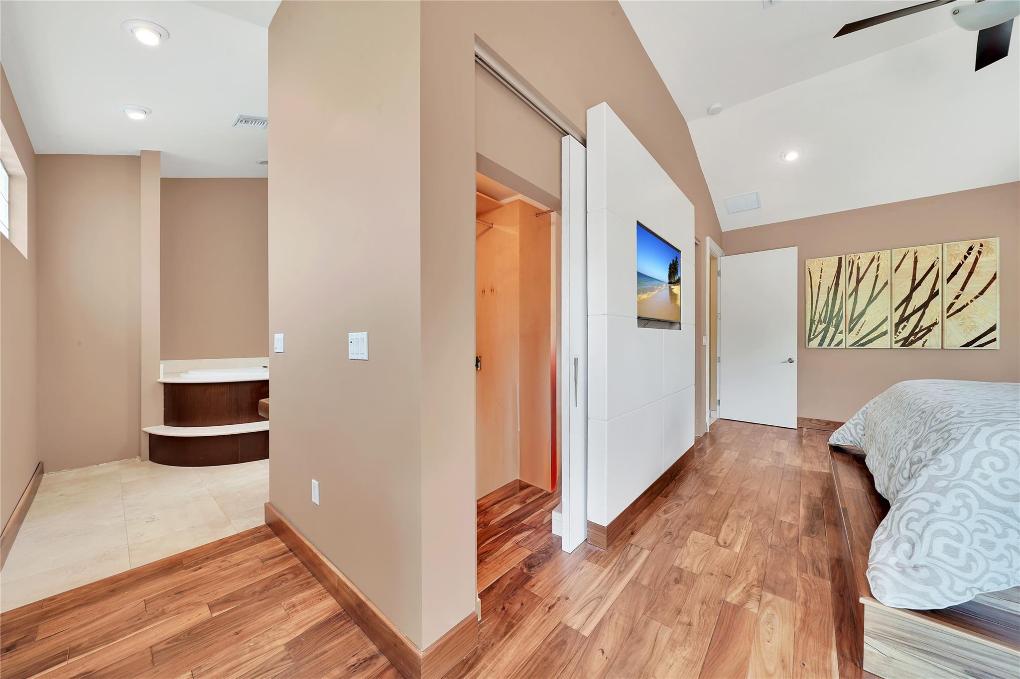 2631 Okeechobee Ln Fort Lauderdale, FL 33312