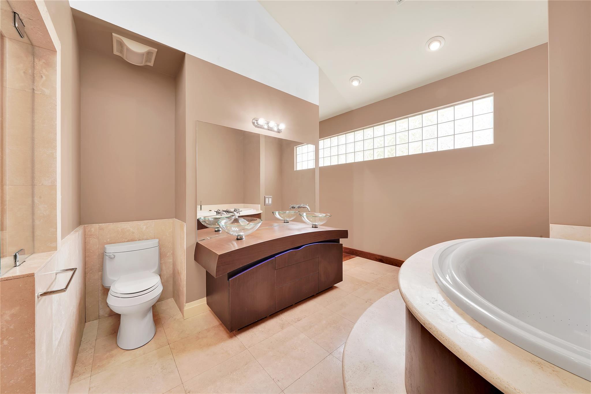 2631 Okeechobee Ln Fort Lauderdale, FL 33312