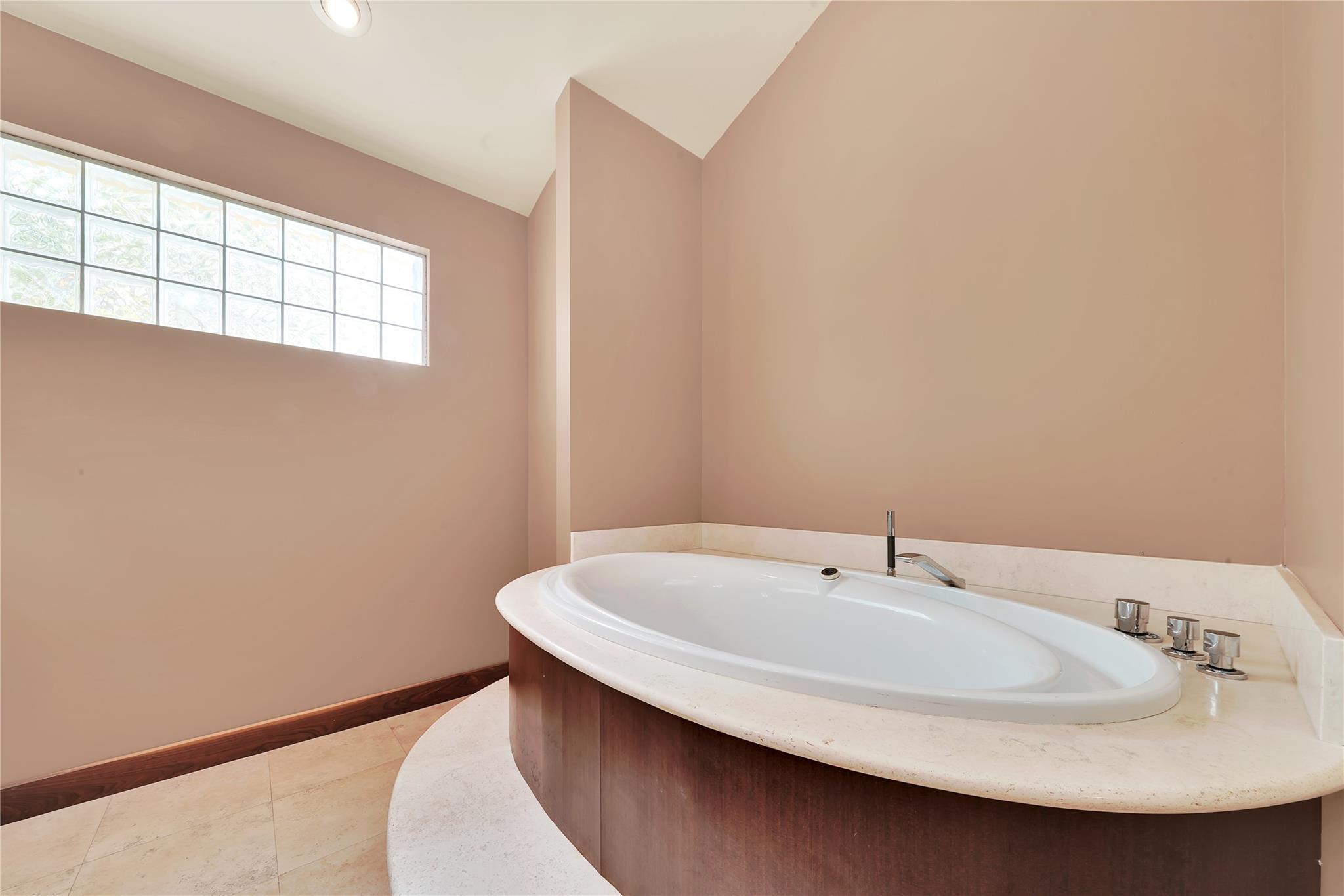 2631 Okeechobee Ln Fort Lauderdale, FL 33312