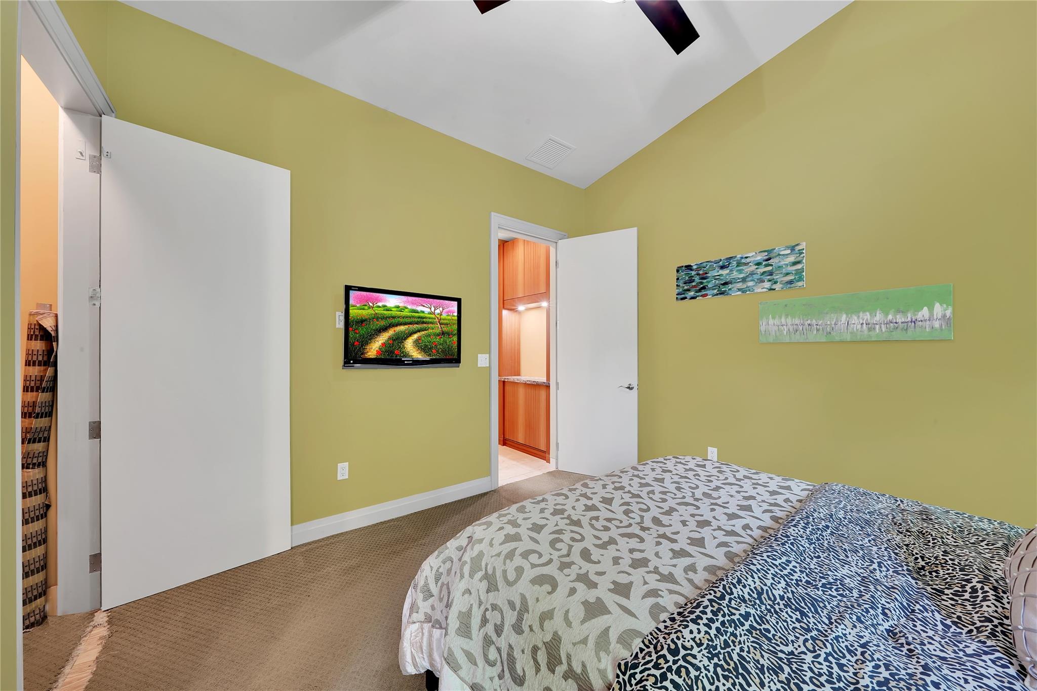 2631 Okeechobee Ln Fort Lauderdale, FL 33312