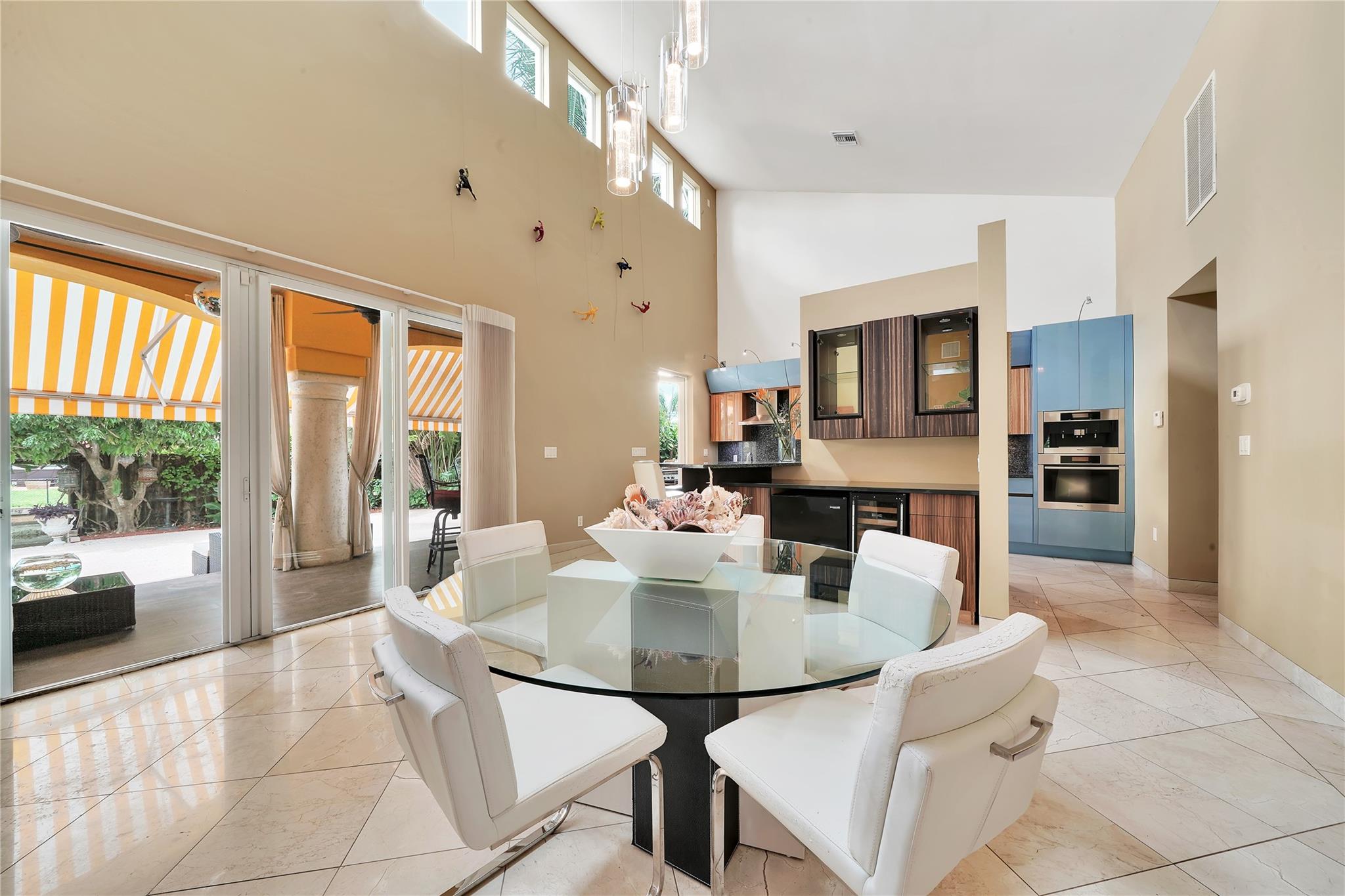 2631 Okeechobee Ln Fort Lauderdale, FL 33312