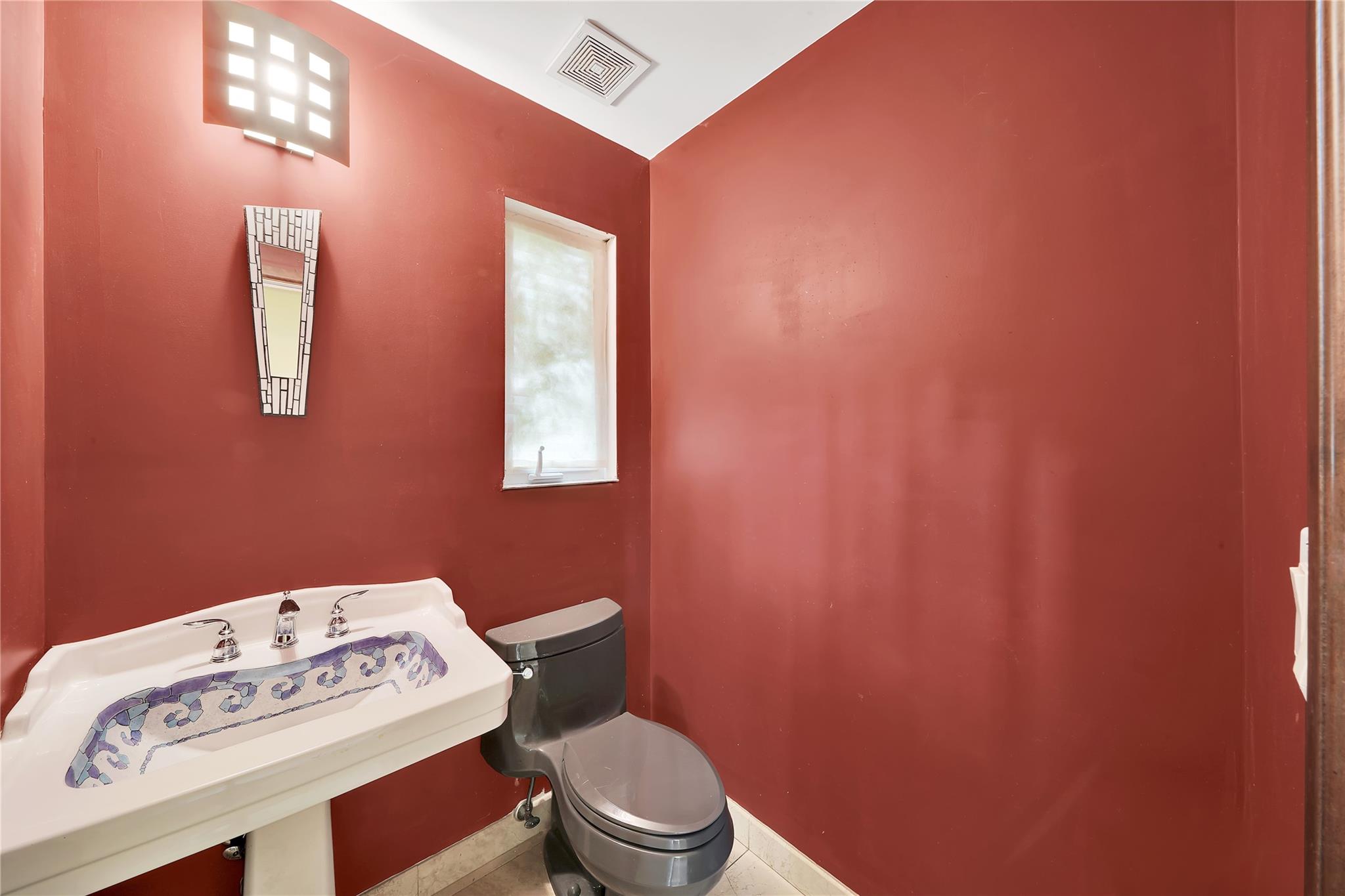 2631 Okeechobee Ln Fort Lauderdale, FL 33312