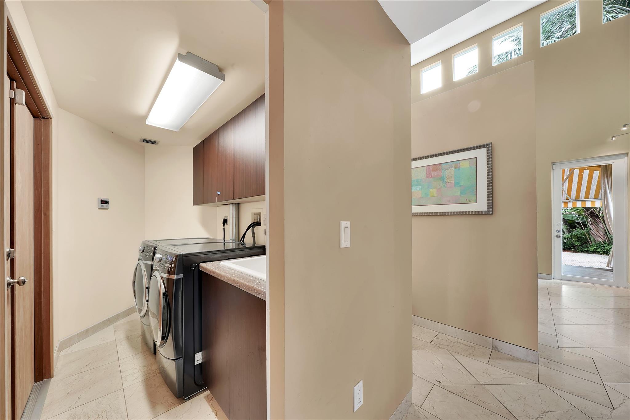 2631 Okeechobee Ln Fort Lauderdale, FL 33312